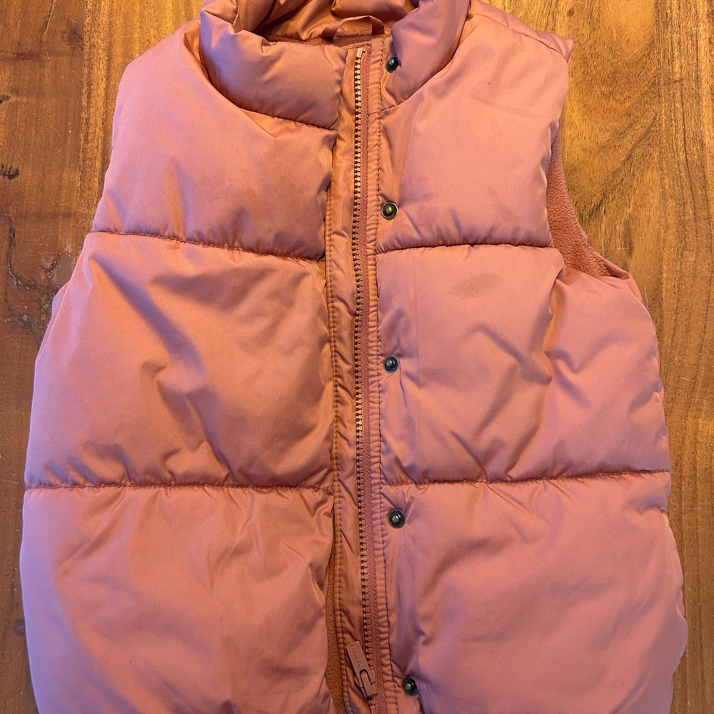 Old Navy Puffer Vest